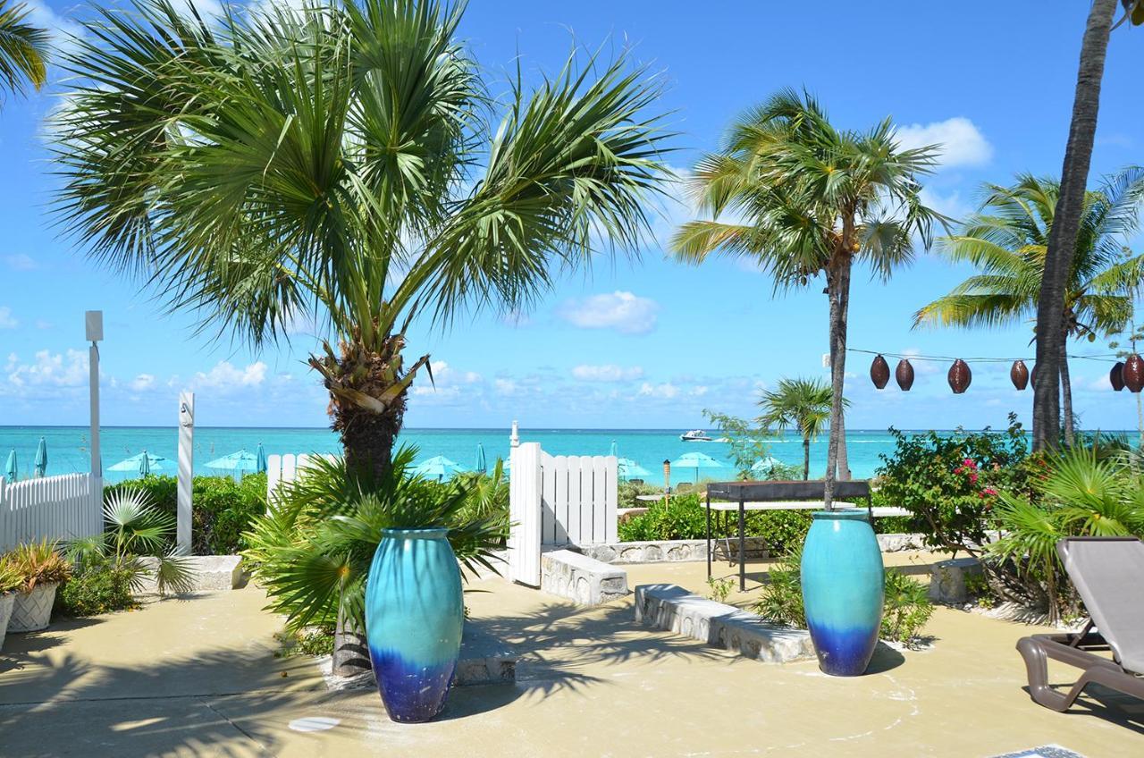 Sibonne Beach Hotel グレイス・ベイ エクステリア 写真