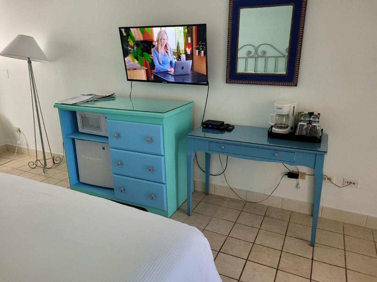Sibonne Beach Hotel グレイス・ベイ エクステリア 写真