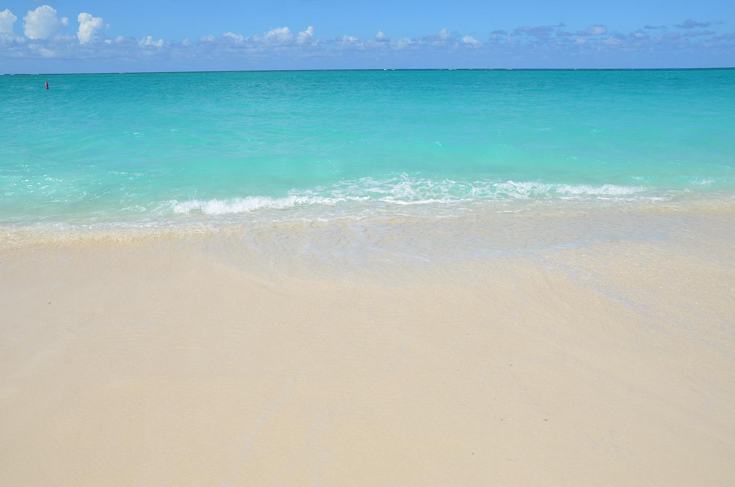 Sibonne Beach Hotel グレイス・ベイ エクステリア 写真